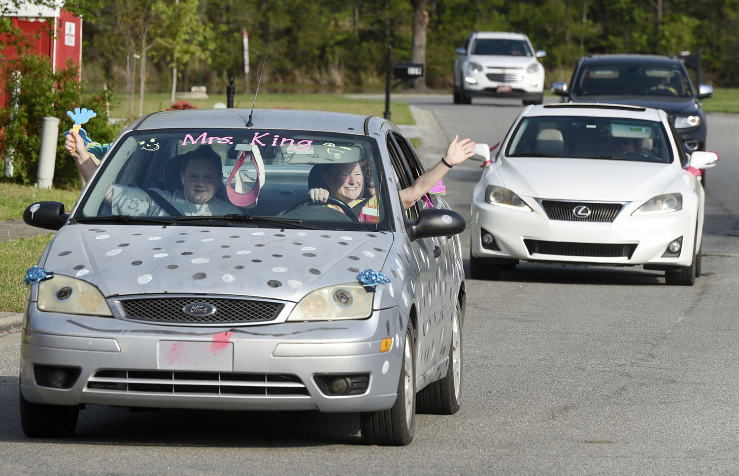 062920_teacher parade 3